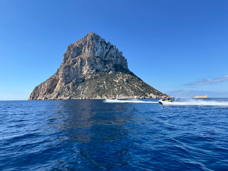 Jet Ski Tours in Ibiza – Explore the Island with Adventure & Fun